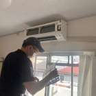 マンション退去後のお掃除　エアコン編